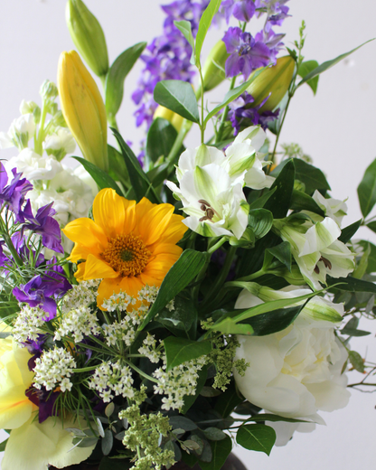 💙 Spécial fête des mères : un bouquet L aux couleurs bleu/blanc + un atelier pour 99,90 € (au lieu de 120,20€)