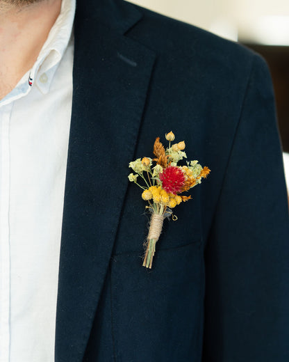 Boutonnière en fleurs séchées pour cérémonie - BRÉHAT