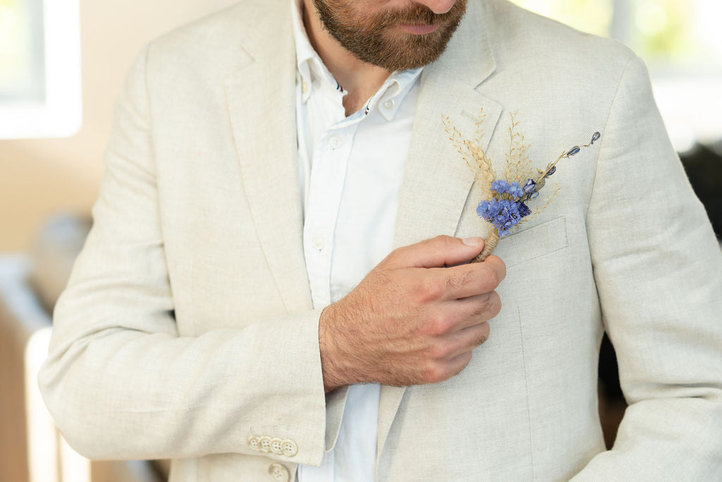 Boutonnière en fleurs séchées pour cérémonie - HOEDIC