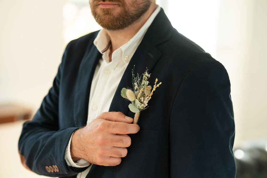 Boutonnière en fleurs séchées pour cérémonie - HOUAT
