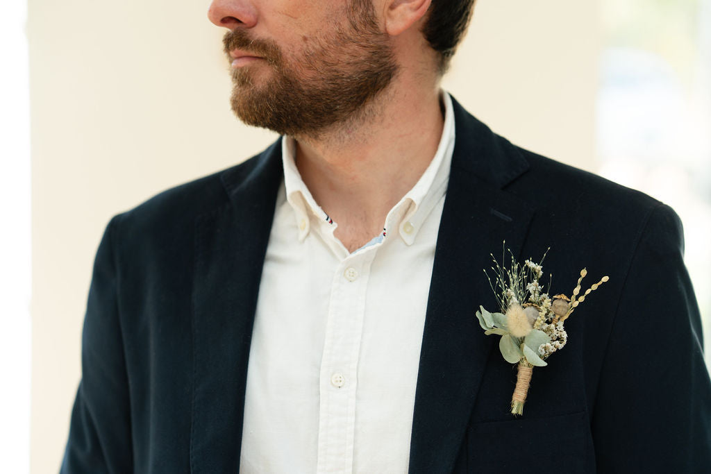 Boutonnière en fleurs séchées pour cérémonie - HOUAT