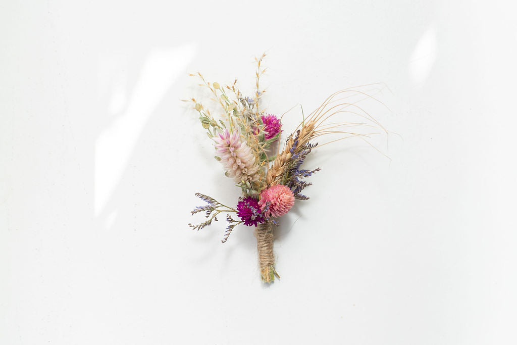 Boutonnière en fleurs séchées pour cérémonie - MOLÈNE