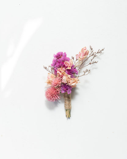 Boutonnière en fleurs séchées pour cérémonie - SAUZON