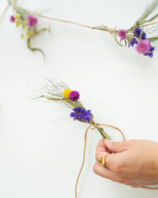 Guirlande murale de fleurs séchées - ELECTRIC FEEL