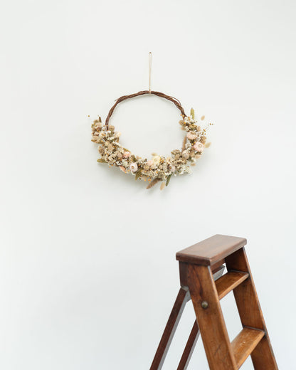 Couronne murale de fleurs séchées - MOONLIGHT