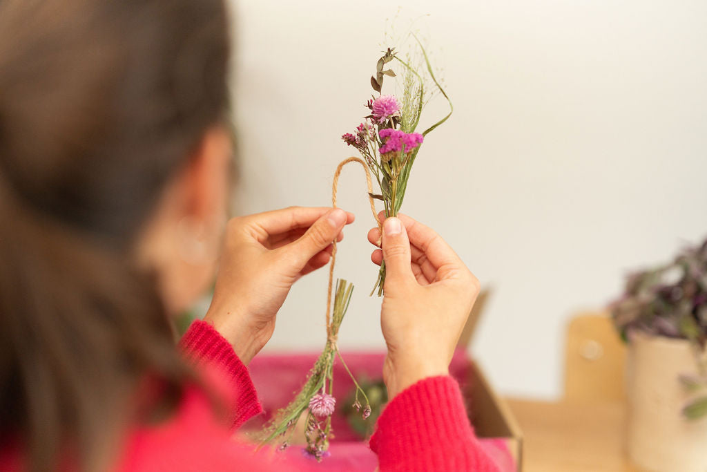 Kit DIY - Guirlande murale en fleurs séchées - Rose