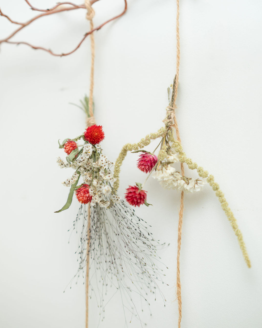 Suspension de fleurs séchées : rideau de fleurs - SANTA